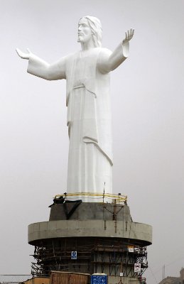 Foto del "CRISTO DEL PACIFICO"  en Chorrillos, que se inaugura el  29 de Junio