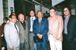 Lic. Velarde Sánchez, con grupo selecto Pablo Mesías (CIRCE), José Alcantara(Orbita Popular), Christina Herrera (Orbita Popular), Jaime Del Aguila (5 Continentes), César A. Velarde Aparicio, Jefe RR.PP. Revista Industria Al Dia
