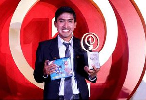 Peruano Julio Garay Barrios - Premiado por Innovación por History Channel - Foto Agencia Andina