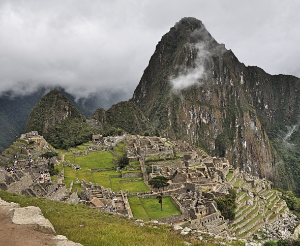 Machu Picchu, obra maestra, centro político y religioso del imperio incaico. Fuente Orbita Popular.