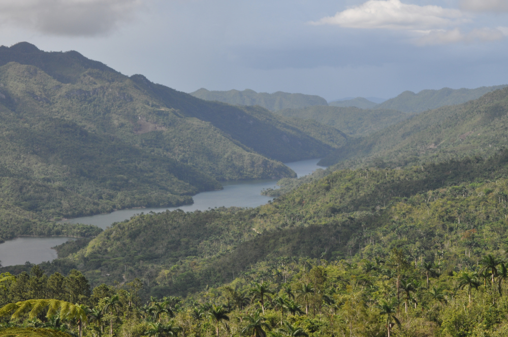 Belleza natural del Parque Topes de Collantes en la Sierra del Escambray 