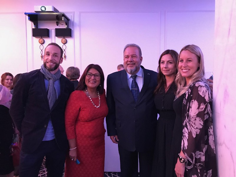 cuba oct2018 ministro turismo marrero cruz y representantes sunwing y pulsions kite y directora orbita popular