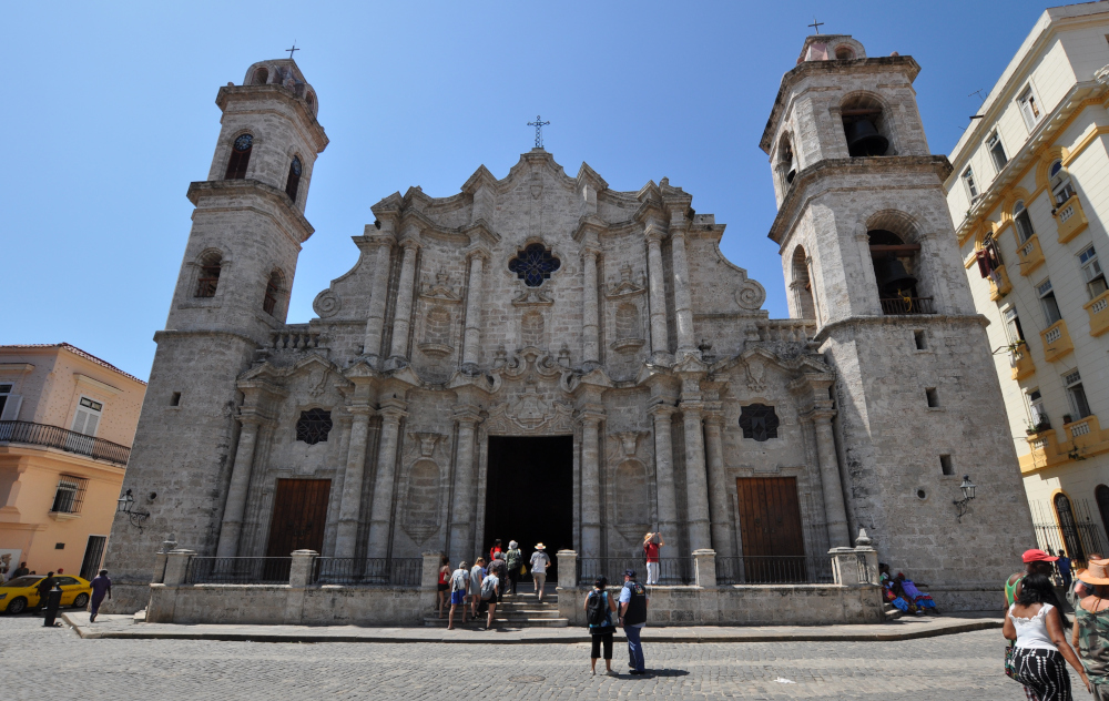 La Plaza de la Catedral en la Habana Vieja. Foto: Patrick Sheridan