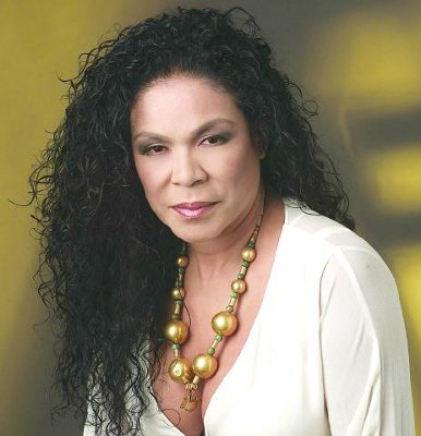 Cancionista criolla Eva Ayllón
